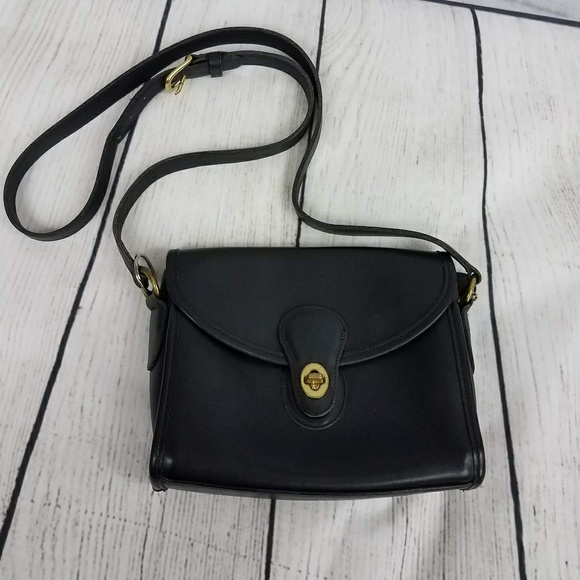 Coach Handbags - Vintage Coach Devon Crossbody Purse
